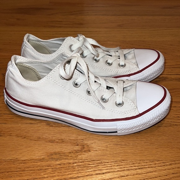 White Converse - Picture 4 of 6